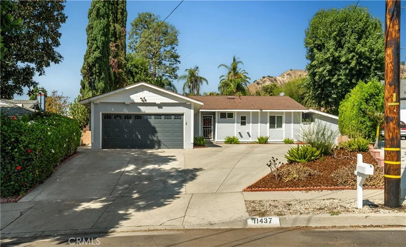 11437 Lemoncrest Avenue, Sylmar, CA 91342