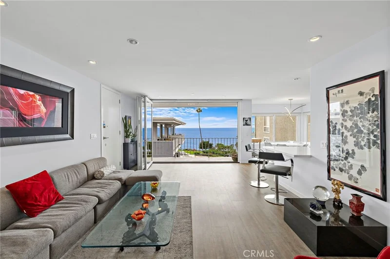 520 Cliff Drive 304, Laguna Beach, CA 92651