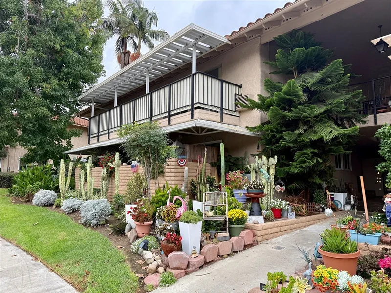 3021 Via Buena O, Laguna Woods, CA 92637