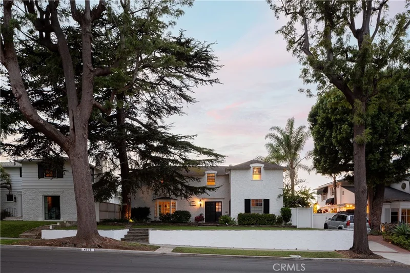 4225 Myrtle Avenue, Long Beach, CA 90807