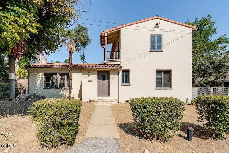 888 S Pasadena Avenue, Pasadena, CA 91105