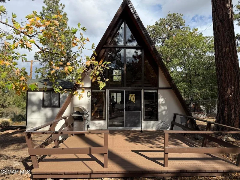 845 Sunset Lane, Sugarloaf, CA 92386