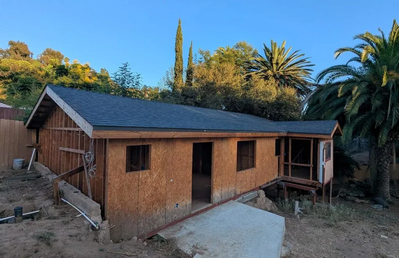 25734 Willow Lane, Escondido, CA 92026