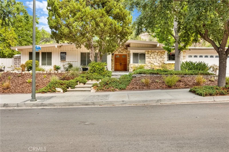 4218 4218 Manson Avenue, Woodland Hills, CA 91364