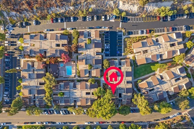 5452 Adobe Falls Rd 2, San Diego, CA 92120
