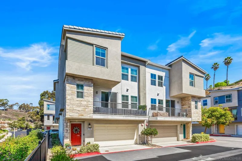 452 Fitzpatrick Rd 103, San Marcos, CA 92069