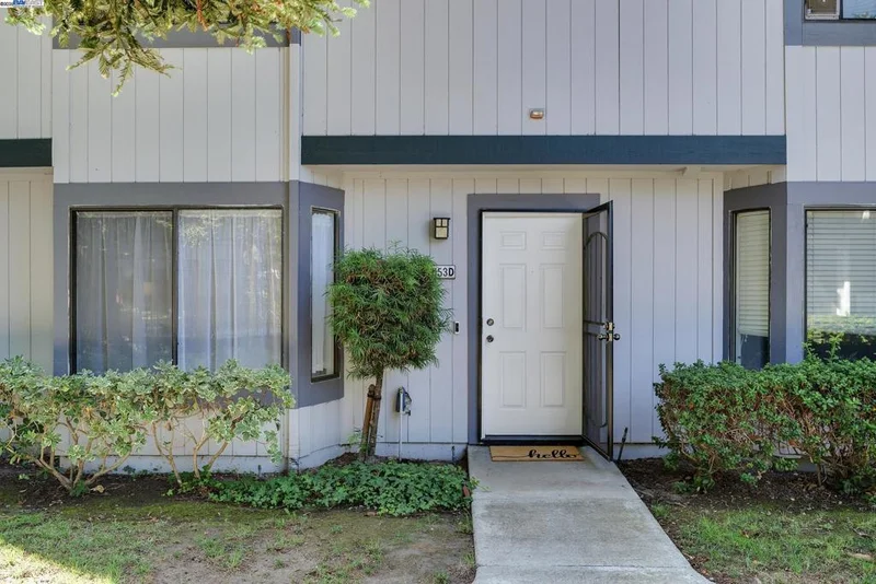 6153 Thornton Ave D, Newark, CA 94560
