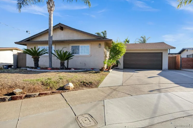 8931 Jana Ct, Spring Valley, CA 91977