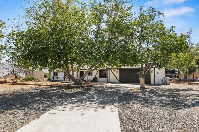 18635 Verano Street, Hesperia, CA 92345