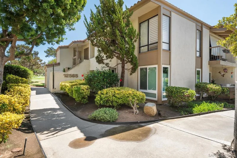 12565 Oaks North Dr 115, San Diego, CA 92128