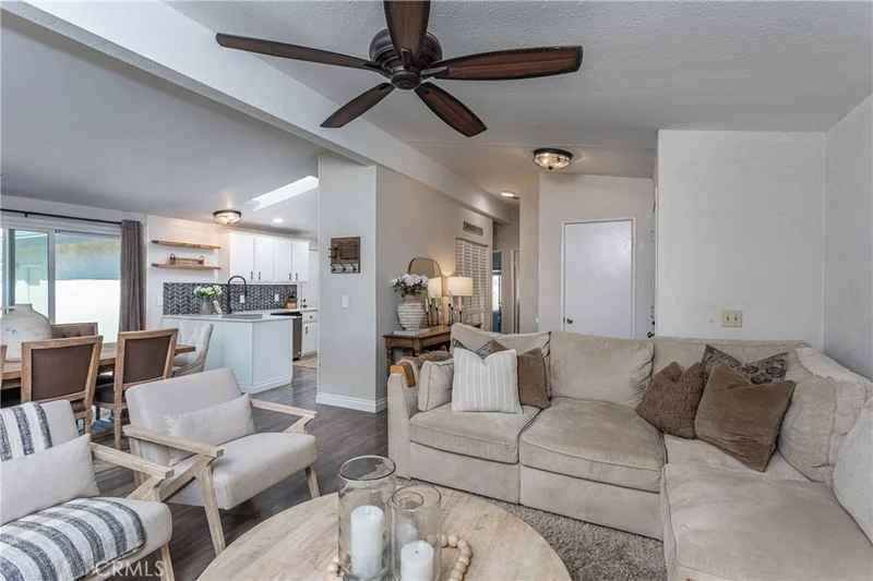 27568 Ruby Lane, Castaic, CA 91384