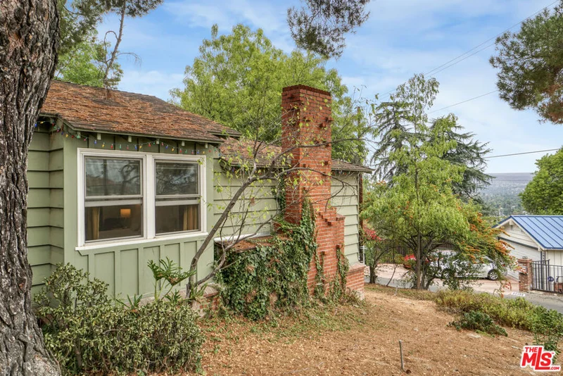 Photo 2 of 22460 Venido Road