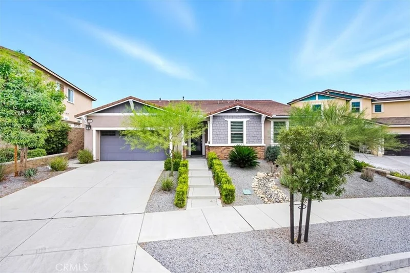 5591 Royal Oaks, Fontana, CA 92336