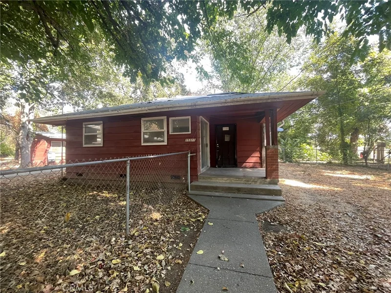 25310 S Center, Los Molinos, CA 96055