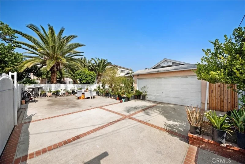 11457 Oxnard, North Hollywood, CA 91606