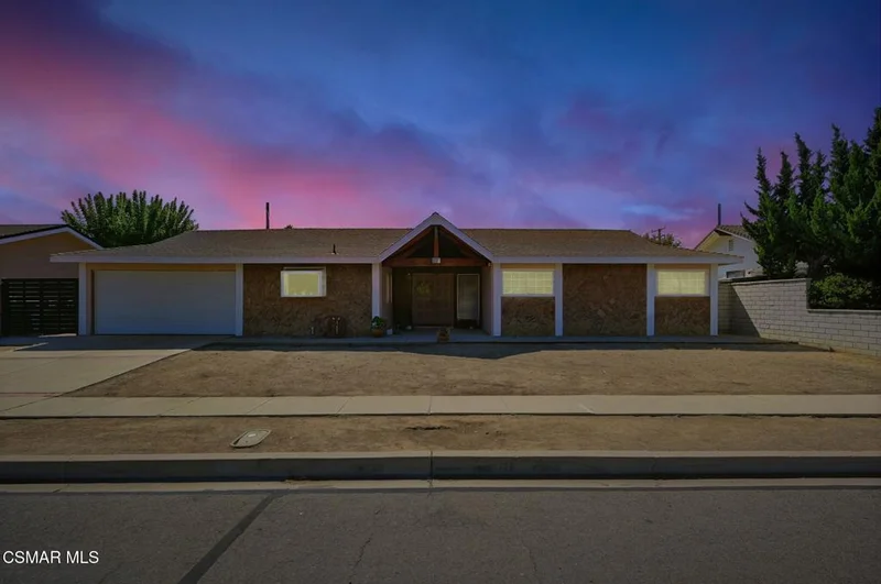 2945 Dalhart Avenue, Simi Valley, CA 93063