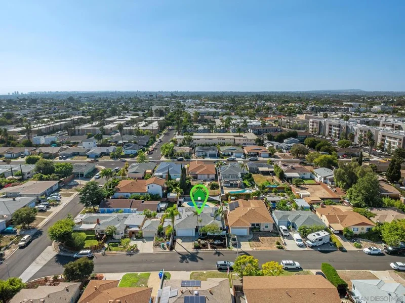 4584 Catherine, San Diego, CA 92115