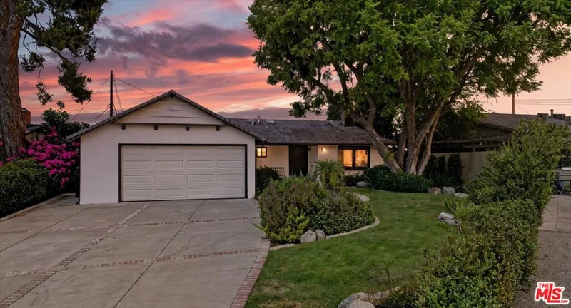 6172 Dalecrest Avenue, Woodland Hills, CA 91367