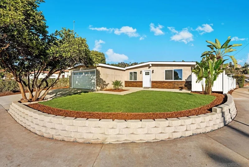 8603 Eileen St, Spring Valley, CA 91977