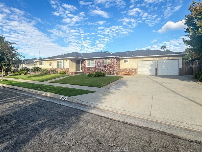 6498 N Flora Avenue, Fresno, CA 93710