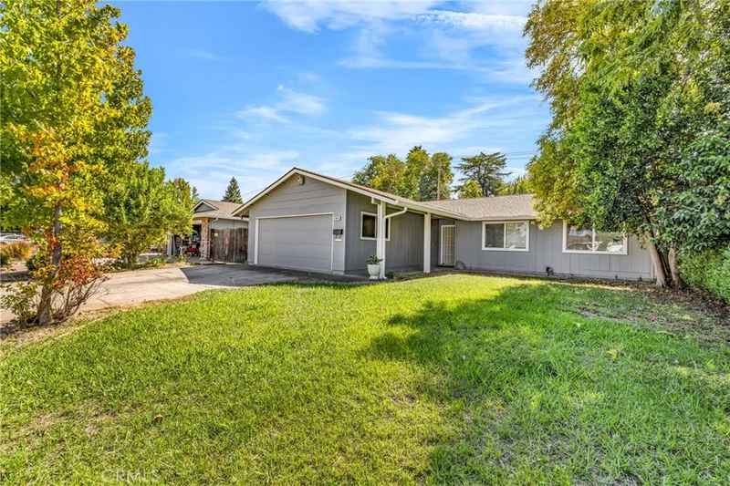 9048 Posada Way, Sacramento, CA 95826