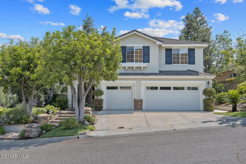 560 Granite Hills Street, Simi Valley, CA 93065