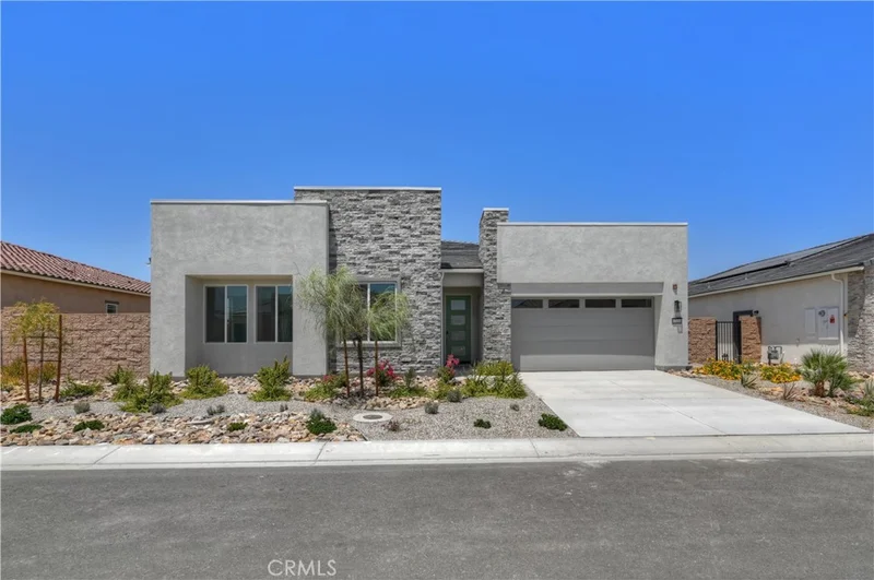 67050 Amethyst Way photo 2