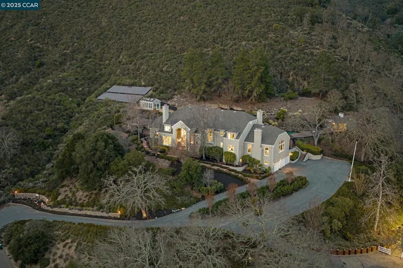 2420 Diablo Lakes Ln, Diablo, CA 94528