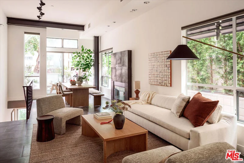 852 10th Street 1, Santa Monica, CA 90403