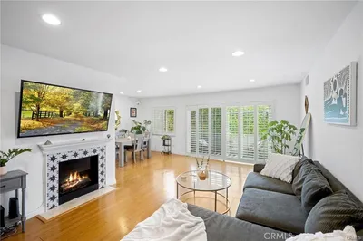 2345 Roscomare rd 306