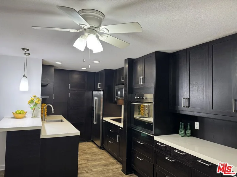 8640 Gulana, Playa Del Rey, CA 90293