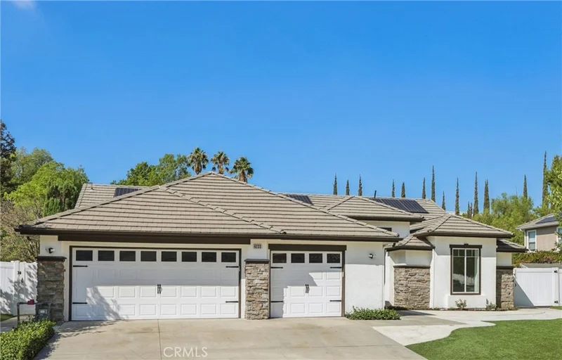 6233 Penfield Avenue, Woodland Hills, CA 91367