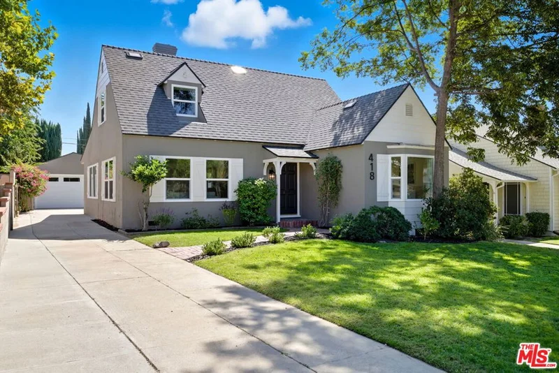 418 Delaware Road, Burbank, CA 91504