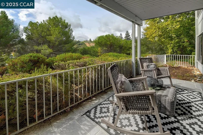 2573 Golden Rain Rd 4, Walnut Creek, CA 94595