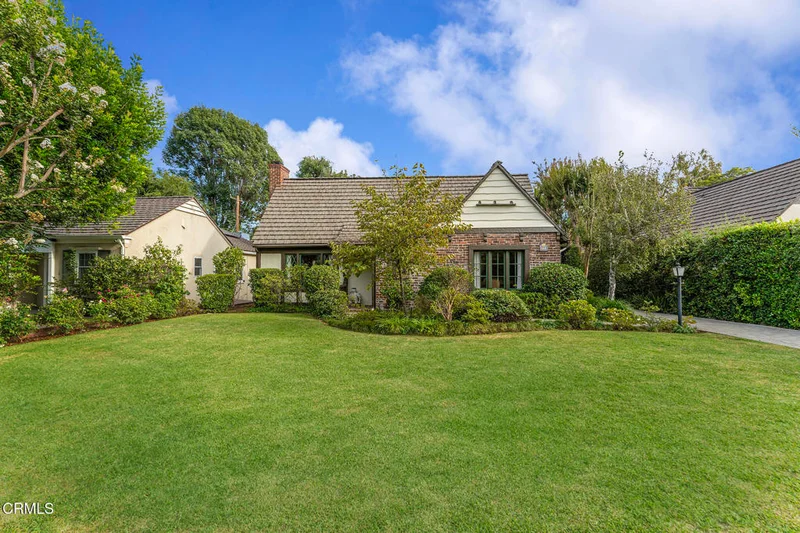 776 Winthrop Road, San Marino, CA 91108