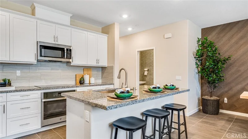 4233 S Grasly Paseo, Ontario, CA 91762