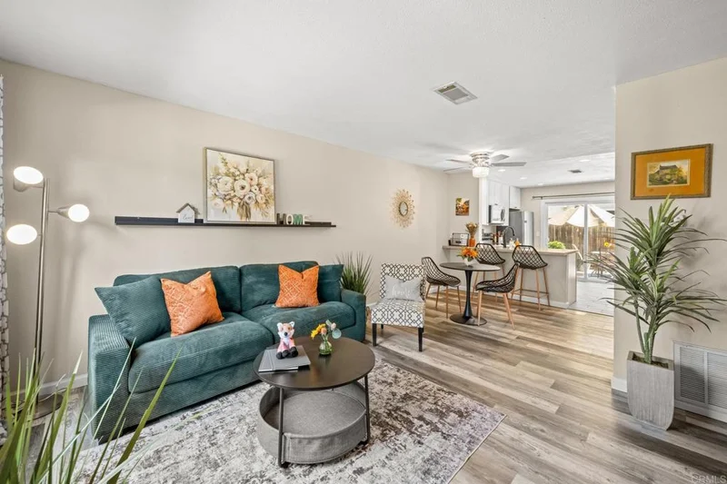 10323 Restful Ct, Santee, CA 92071