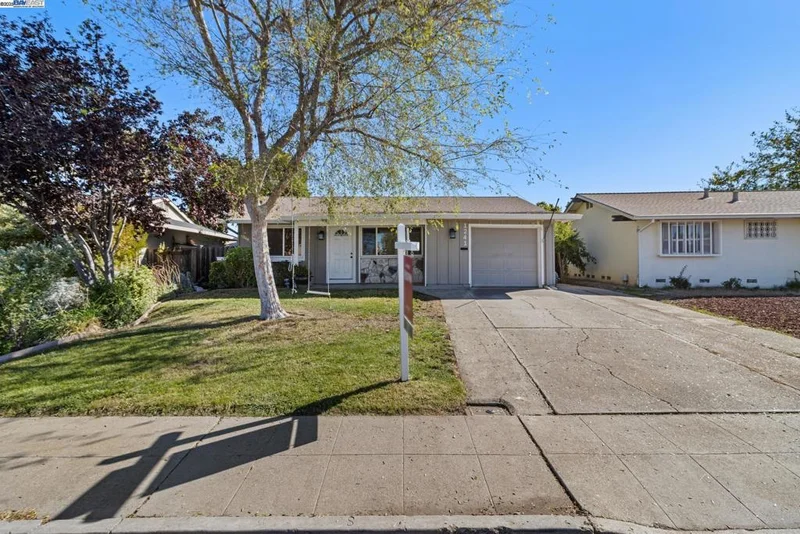 1241 Hibiscus Way, Livermore, CA 94551