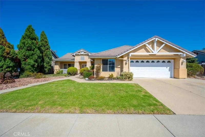 1036 Armstrong St, Lompoc, CA 93436