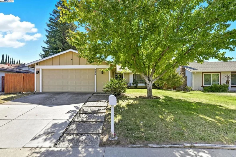 9436 Bravo Way, Sacramento, CA 95826