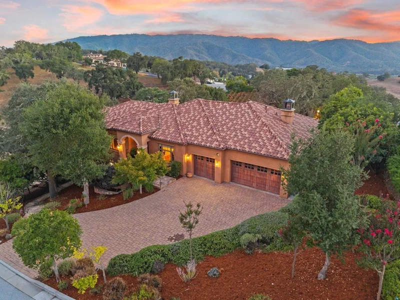 2302 Hoya Lane, Gilroy, CA 95020