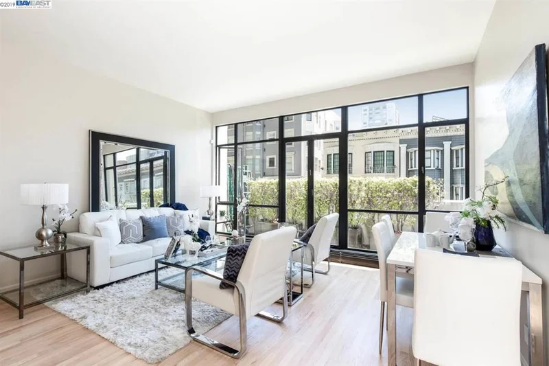 1001 Pine #103, San Francisco, CA 94109