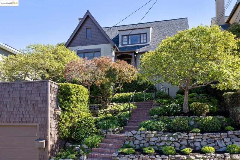 1140 Winsor Ave., Piedmont, CA 94610