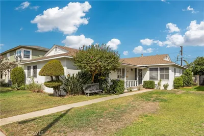 413 413 W Riggin