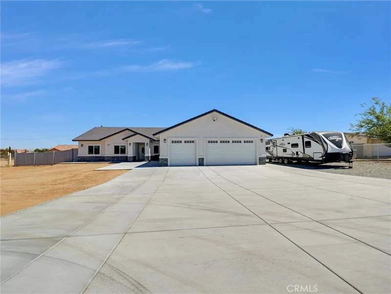 11515 Tamarisk Avenue, Hesperia, CA 92345