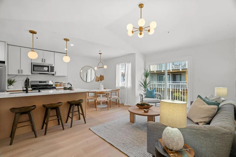 1003 San Antonio Circle 303, Daly City, CA 94014