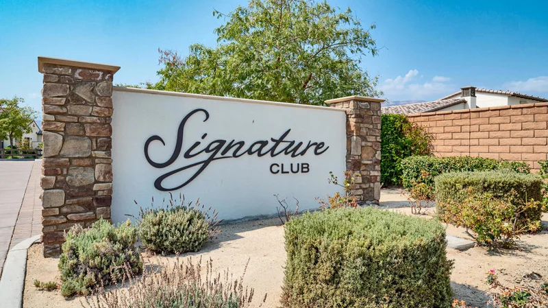 80450 Platinum Way photo 2