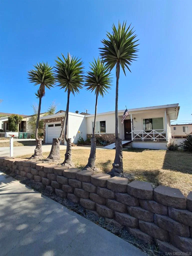 5621 Mildred St, San Diego, CA 92110