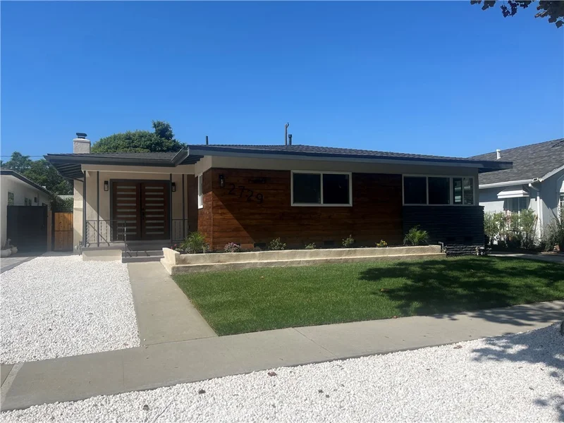 2729 N Studebaker, Long Beach, CA 90815