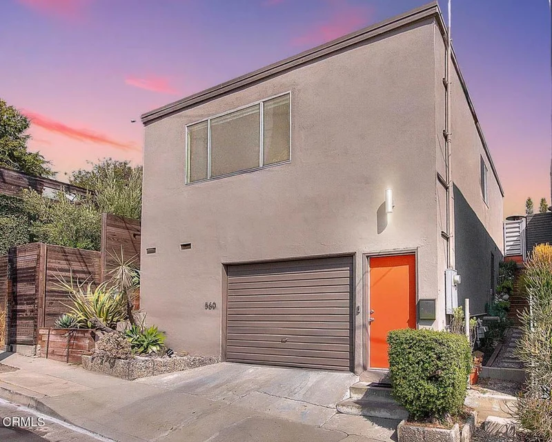560 Neva Place, Los Angeles, CA 90042
